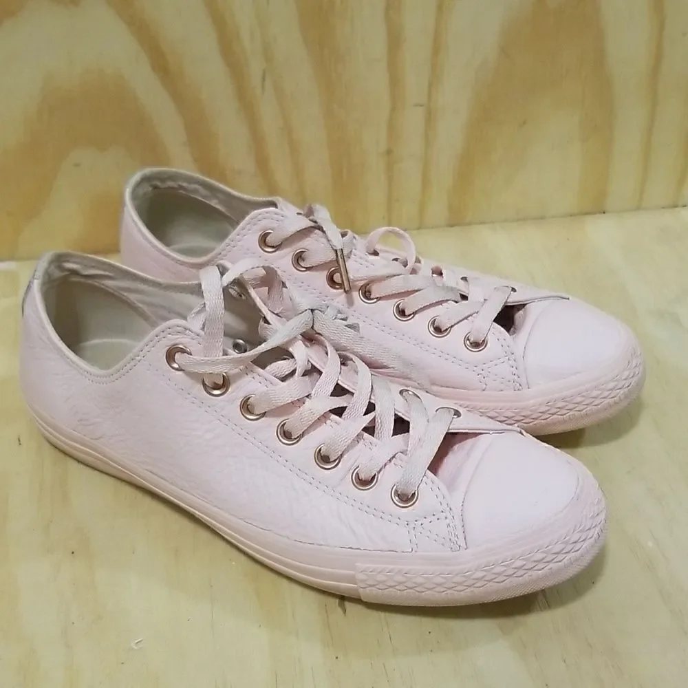 Converse Pink Leather Chuck Taylor Mens sz 9 Wmn's sz 11